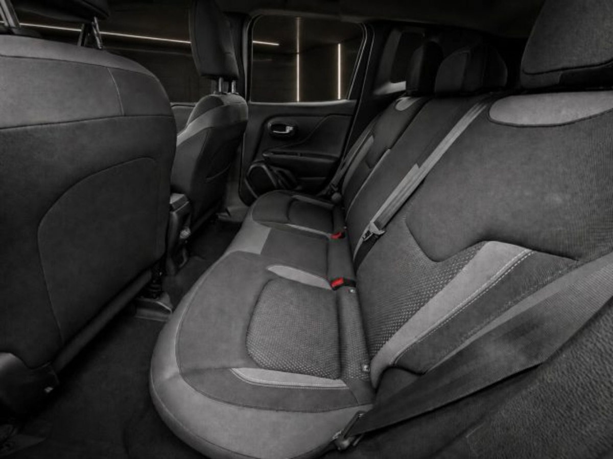 Jeep Renegade 1.5 Turbo T4 MHEV Limited (7)