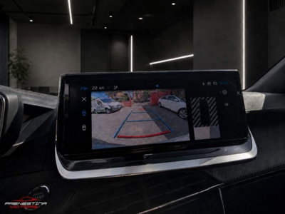 Peugeot 2008 motore elettrico 136 CV GT Pack (8)