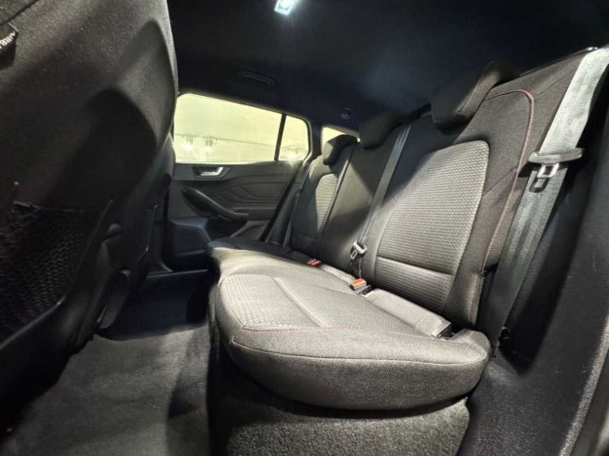 Ford Focus Station Wagon 1.0 EcoBoost Hybrid 125 CV Powershift SW ST-Line Style (12)