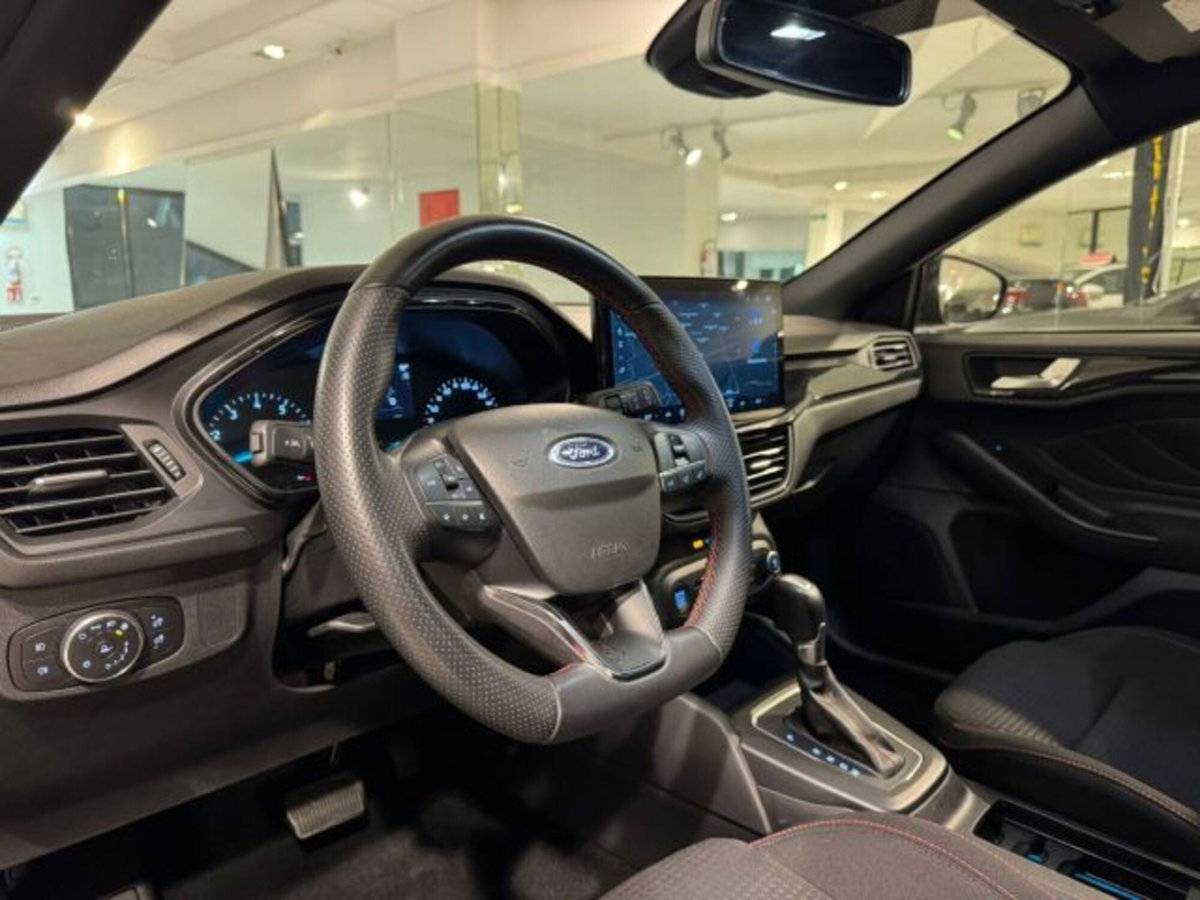 Ford Focus Station Wagon 1.0 EcoBoost Hybrid 125 CV Powershift SW ST-Line Style (8)