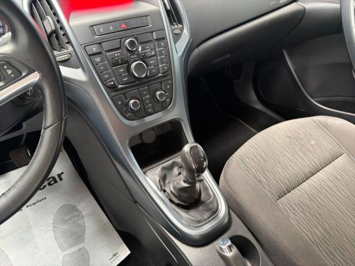 Opel Astra Station Wagon 1.7 CDTI 110CV Sports Cosmo (11)