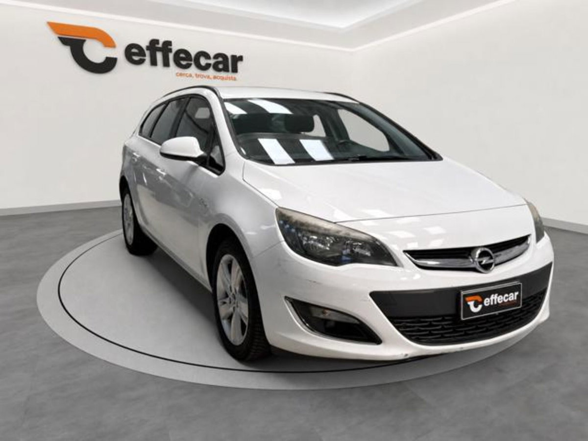 Opel Astra Station Wagon 1.7 CDTI 110CV Sports Cosmo (3)