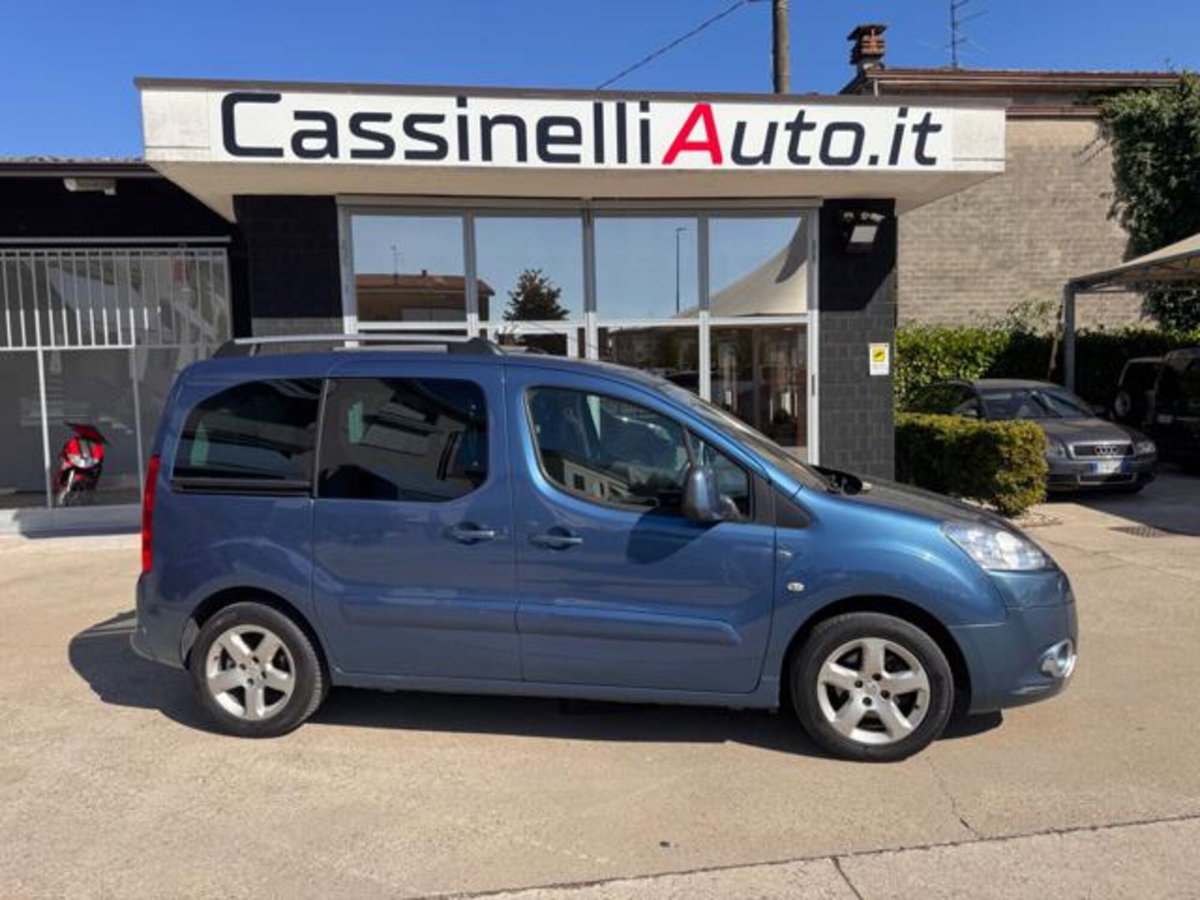 Peugeot Partner 1.6 HDi 115CV Family (2)