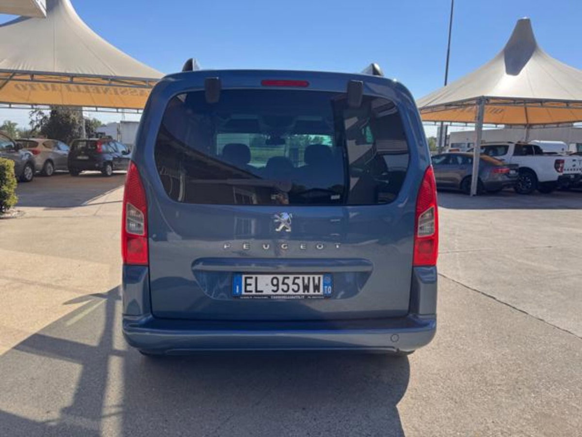 Peugeot Partner 1.6 HDi 115CV Family (4)
