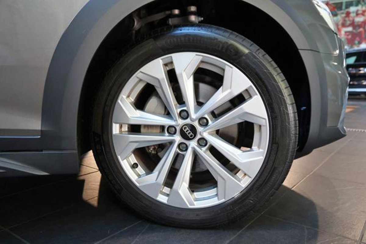 Audi A4 Allroad Allroad 40 2.0 tdi mhev Business Evolution quattro 204cv s-tronic (6)