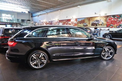 Audi A4 Avant 35 2.0 tdi mhev Business Advanced 163cv s-tronic (10)