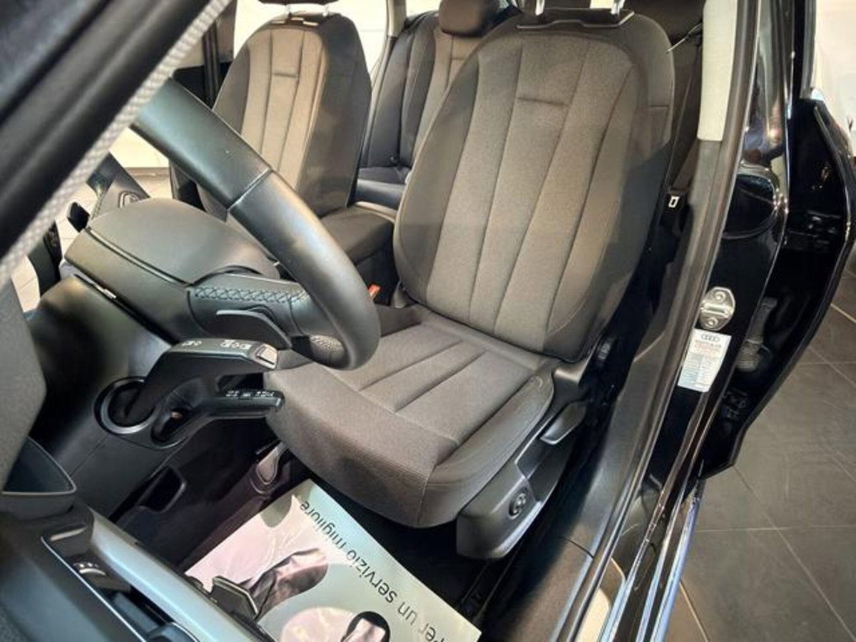 Audi A4 Avant 35 2.0 tdi mhev Business Advanced 163cv s-tronic (18)