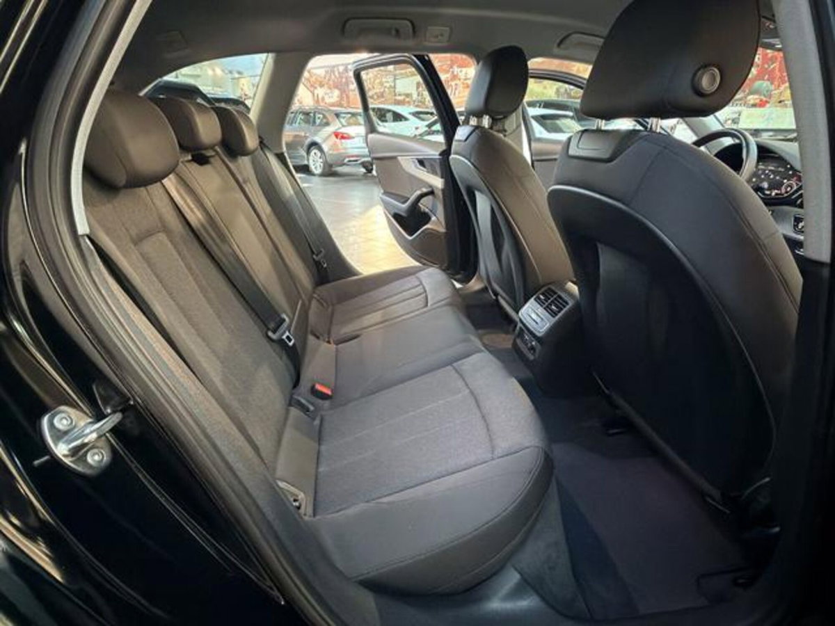 Audi A4 Avant 35 2.0 tdi mhev Business Advanced 163cv s-tronic (19)