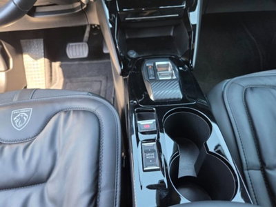 Peugeot 2008 BlueHDi 130 S&S EAT8 Allure Pack (12)