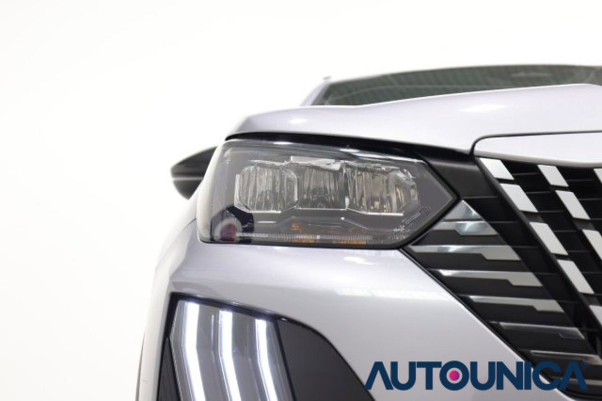 Peugeot 2008 50 kWh Allure (12)