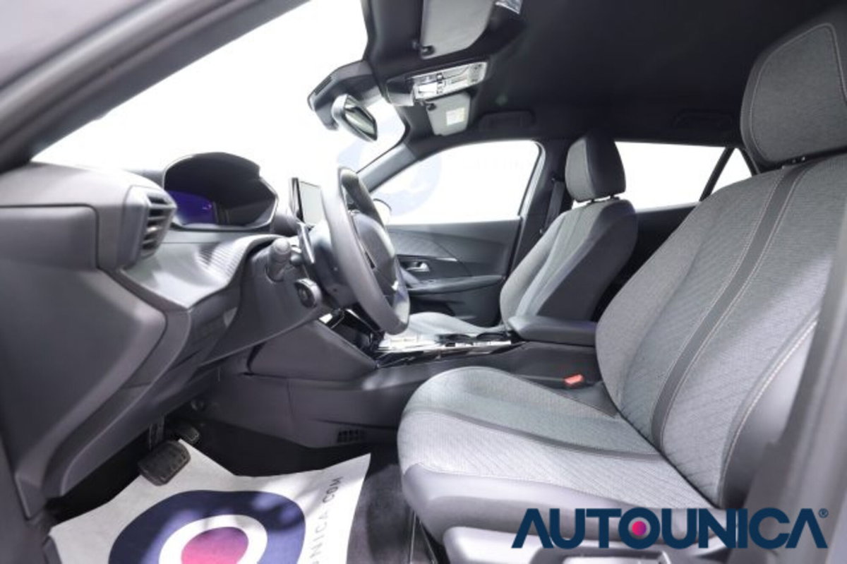 Peugeot 2008 50 kWh Allure (19)