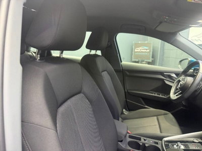 Audi A3 Sportback 35 TFSI S tronic Business Advanced (12)