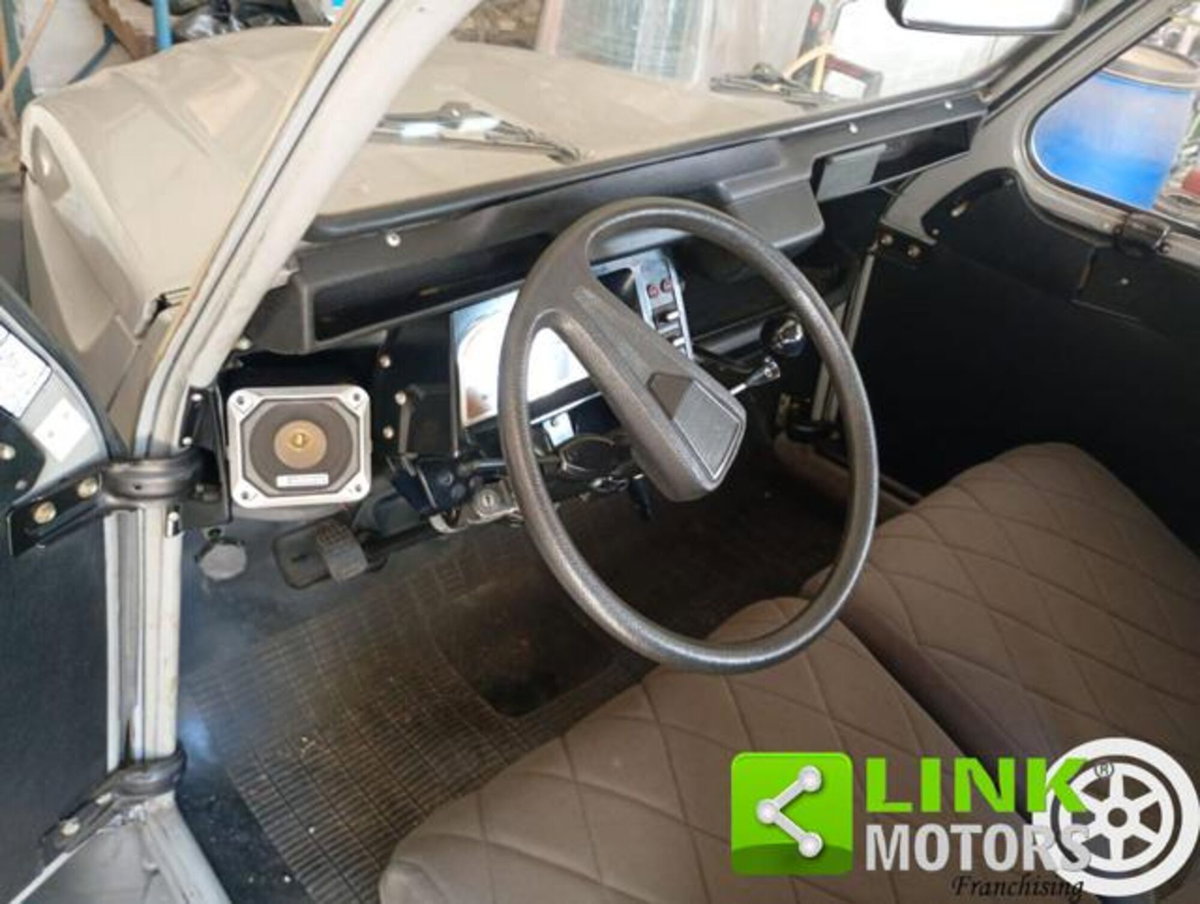 Citroen 2CV 6 Charleston (6)