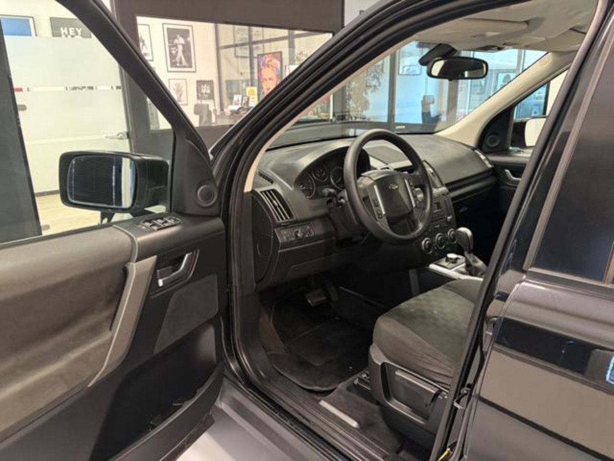 Land Rover Freelander 2.2 TD4 S.W. S (7)