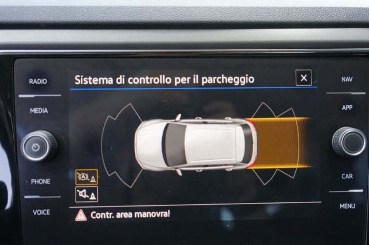 Volkswagen T-Roc 1.0 TSI Style BlueMotion Technology (9)