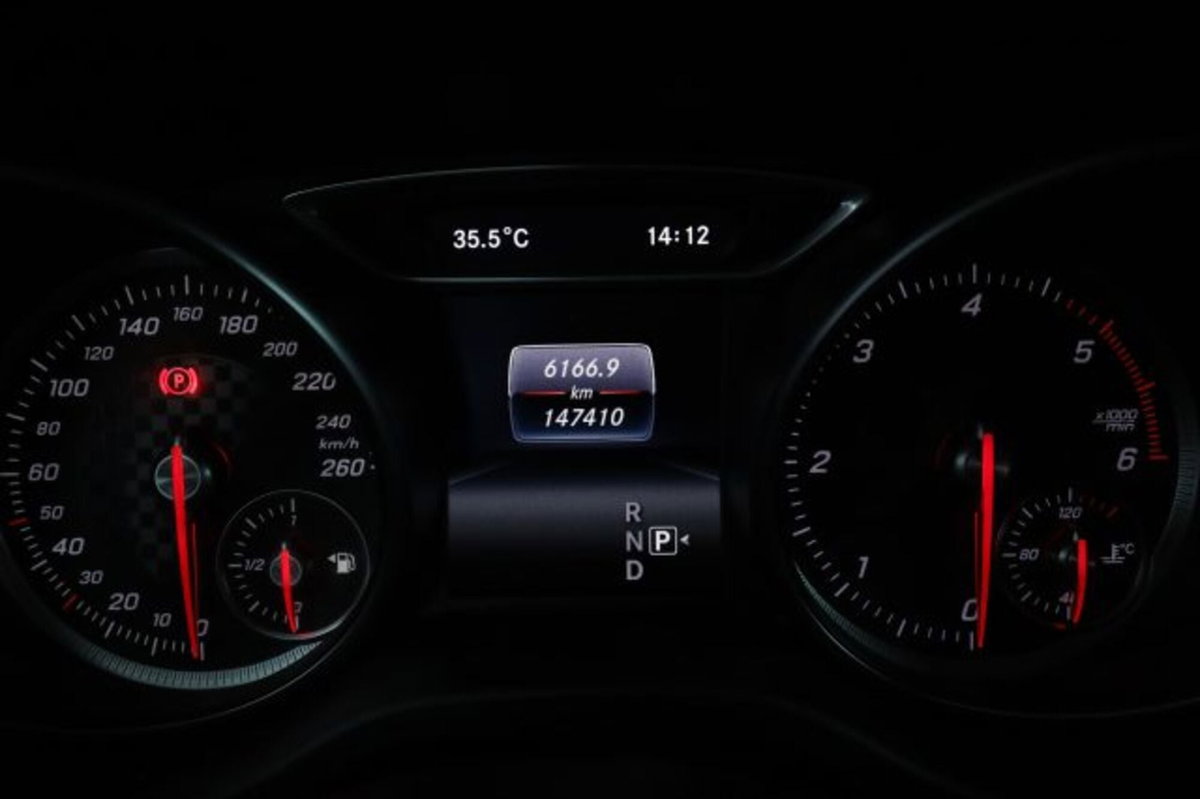 Mercedes-Benz Classe A 180 d Automatic Sport (6)