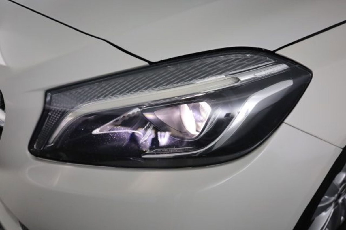 Mercedes-Benz Classe A 180 d Automatic Sport (8)
