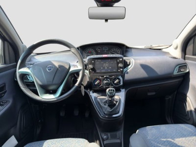 Lancia Ypsilon 1.0 FireFly 5 porte S&S Hybrid Gold Plus (12)