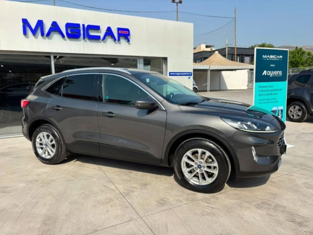Ford Kuga 2.5 Full Hybrid 190 CV CVT 2WD ST-Line Design (2)