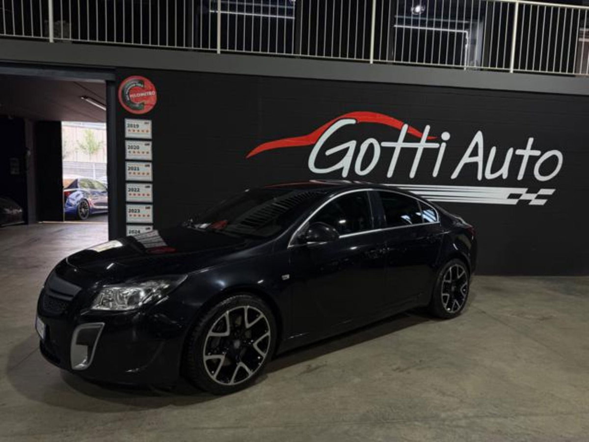 Opel Insignia Turbo 4x4 325CV 4 porte OPC (2)