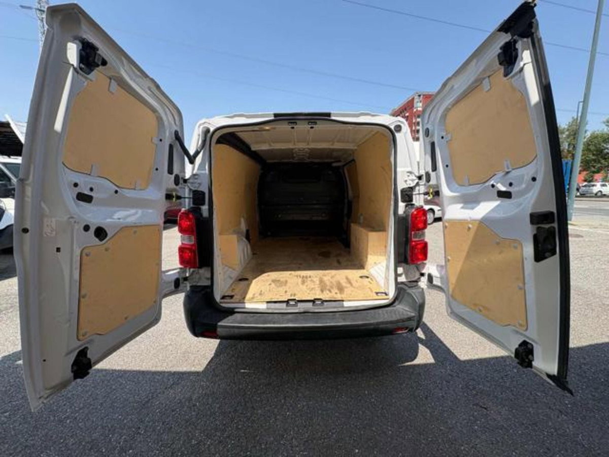Opel Vivaro Furgone 1.5 Diesel 100CV S&S PL-TN M Furgone Enjoy (12)