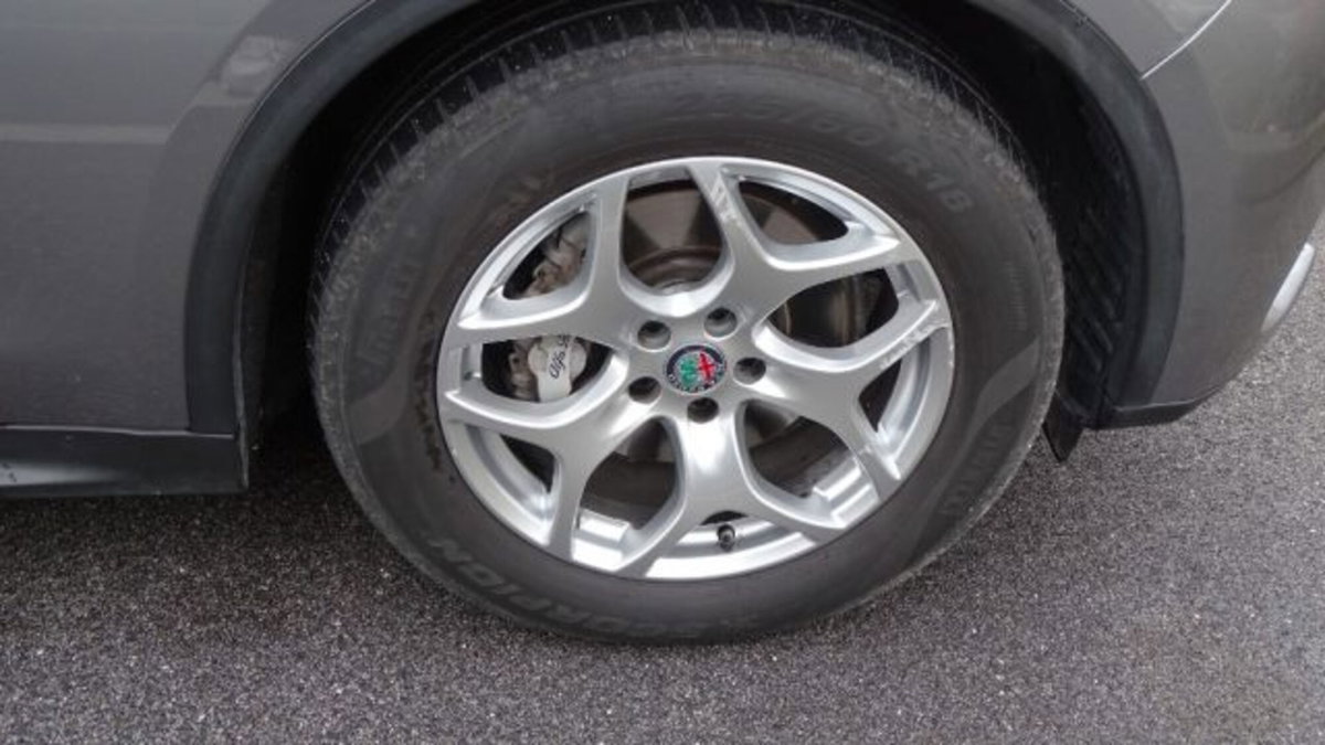 Alfa Romeo Stelvio Stelvio 2.2 Turbodiesel 190 CV AT8 Q4 Super Business (16)