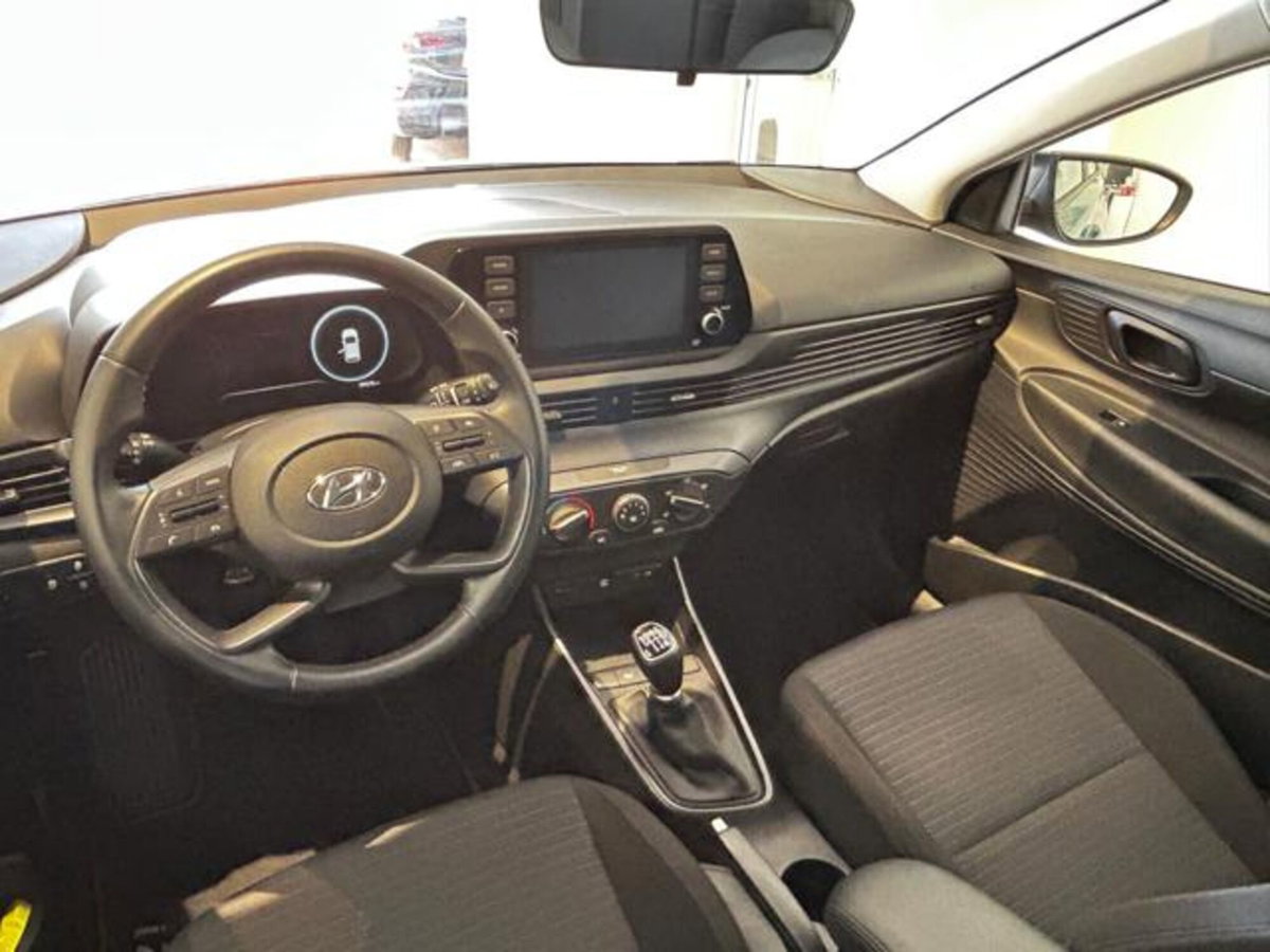 Hyundai i20 1.0 T-GDI 48V iMT ConnectLine (11)