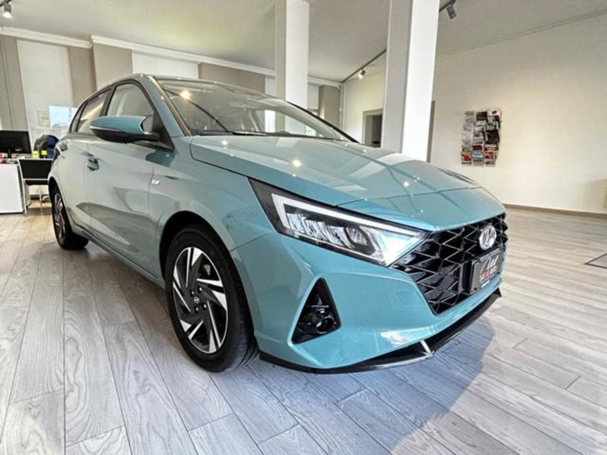 Hyundai i20 1.0 T-GDI 48V iMT ConnectLine (2)