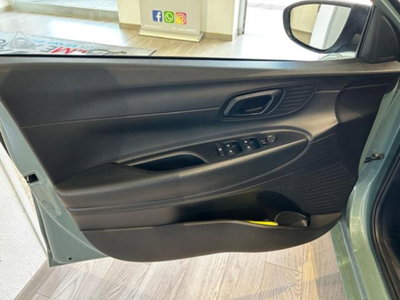 Hyundai i20 1.0 T-GDI 48V iMT ConnectLine (9)
