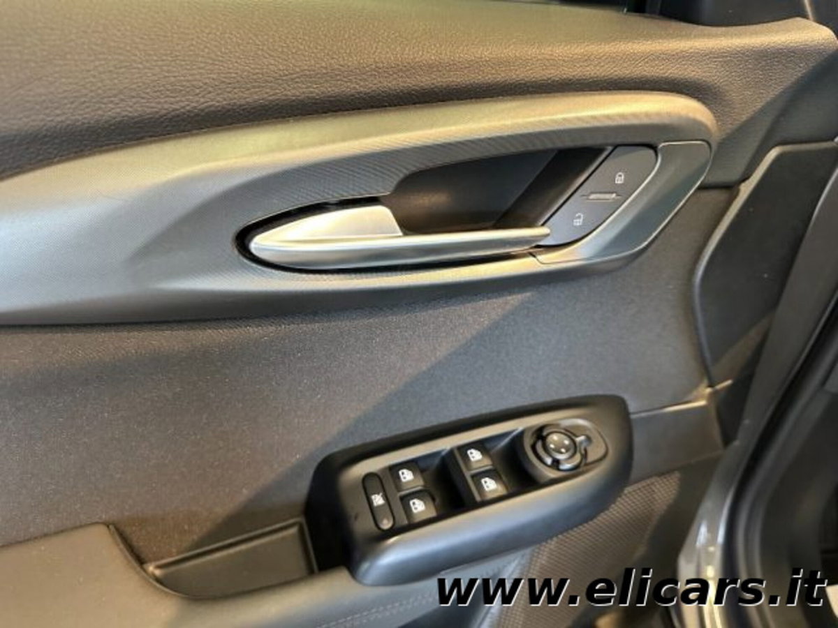 Alfa Romeo Tonale 1.5 hybrid Sprint 130cv tct7 (12)