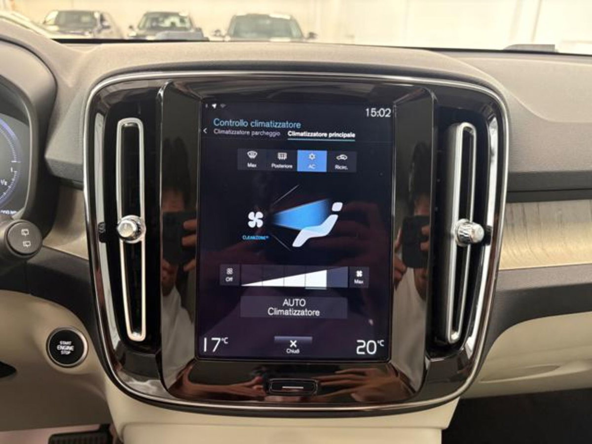 Volvo XC40 T4 Recharge Plug-in Hybrid Inscription (13)