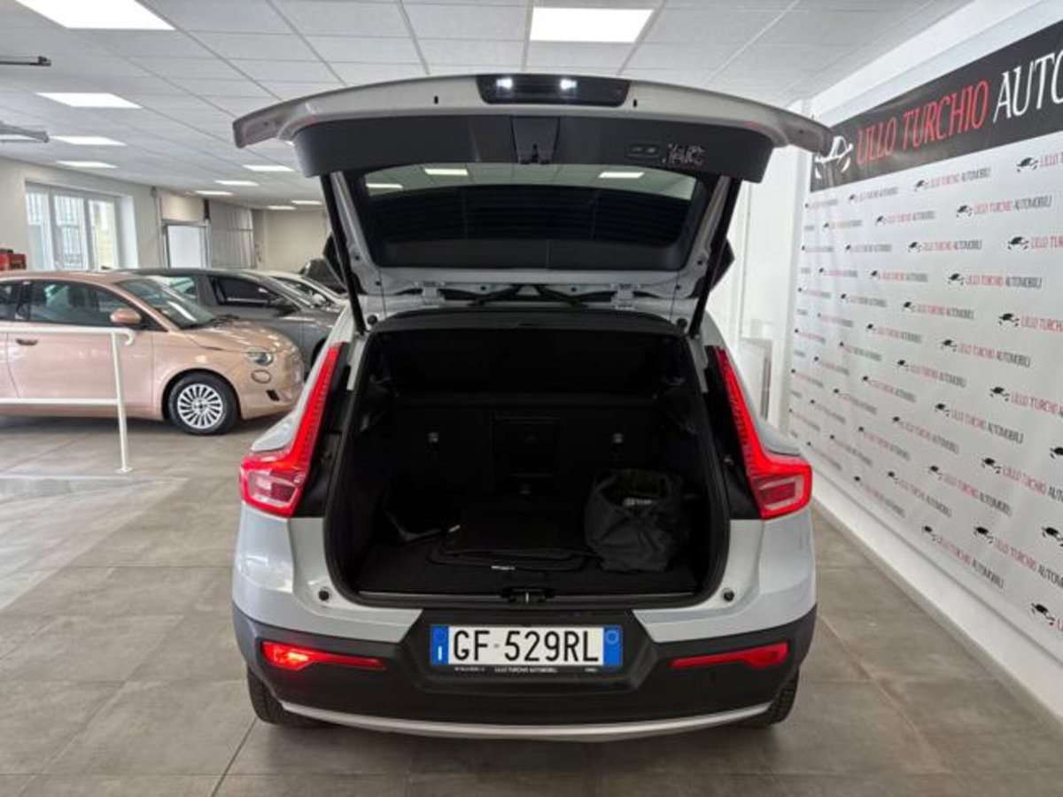Volvo XC40 T4 Recharge Plug-in Hybrid Inscription (16)