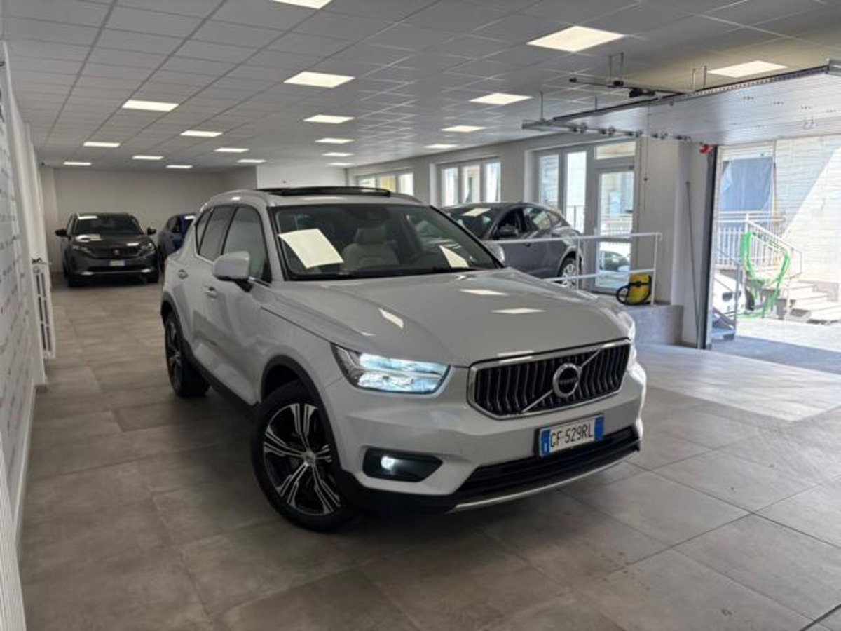 Volvo XC40 T4 Recharge Plug-in Hybrid Inscription (3)