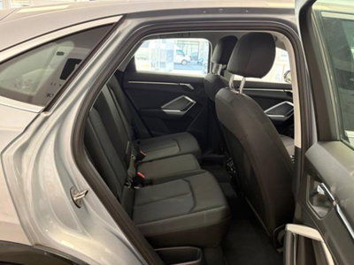 Audi Q3 Sportback 35 TDI quattro S tronic Business Plus (18)
