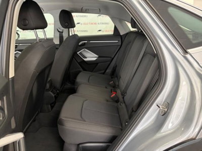 Audi Q3 Sportback 35 TDI quattro S tronic Business Plus (19)