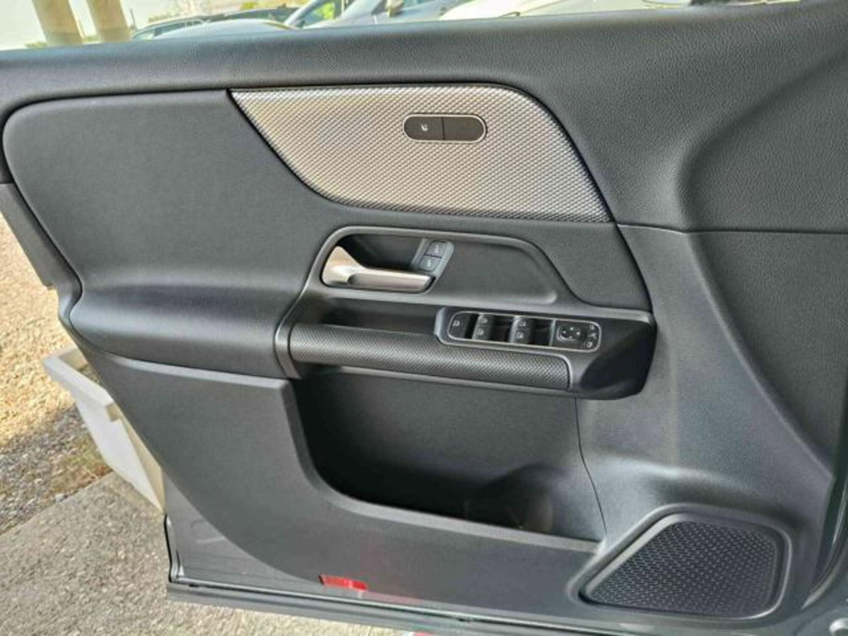 Mercedes-Benz GLA SUV 200 d Automatic Business (13)