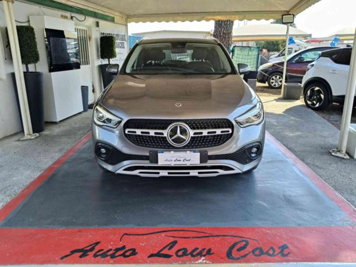 Mercedes-Benz GLA SUV 200 d Automatic Business (2)