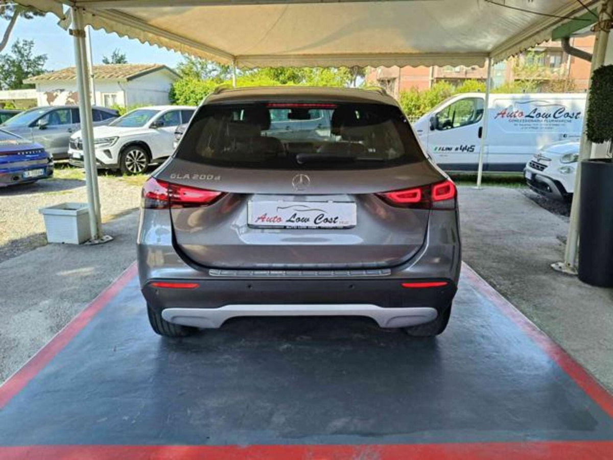 Mercedes-Benz GLA SUV 200 d Automatic Business (5)