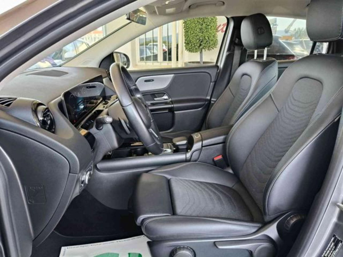 Mercedes-Benz GLA SUV 200 d Automatic Business (8)