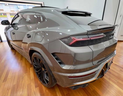 Lamborghini Urus 4.0 V8 phev SE auto (5)