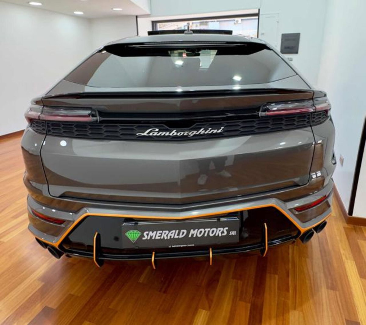 Lamborghini Urus 4.0 V8 phev SE auto (6)