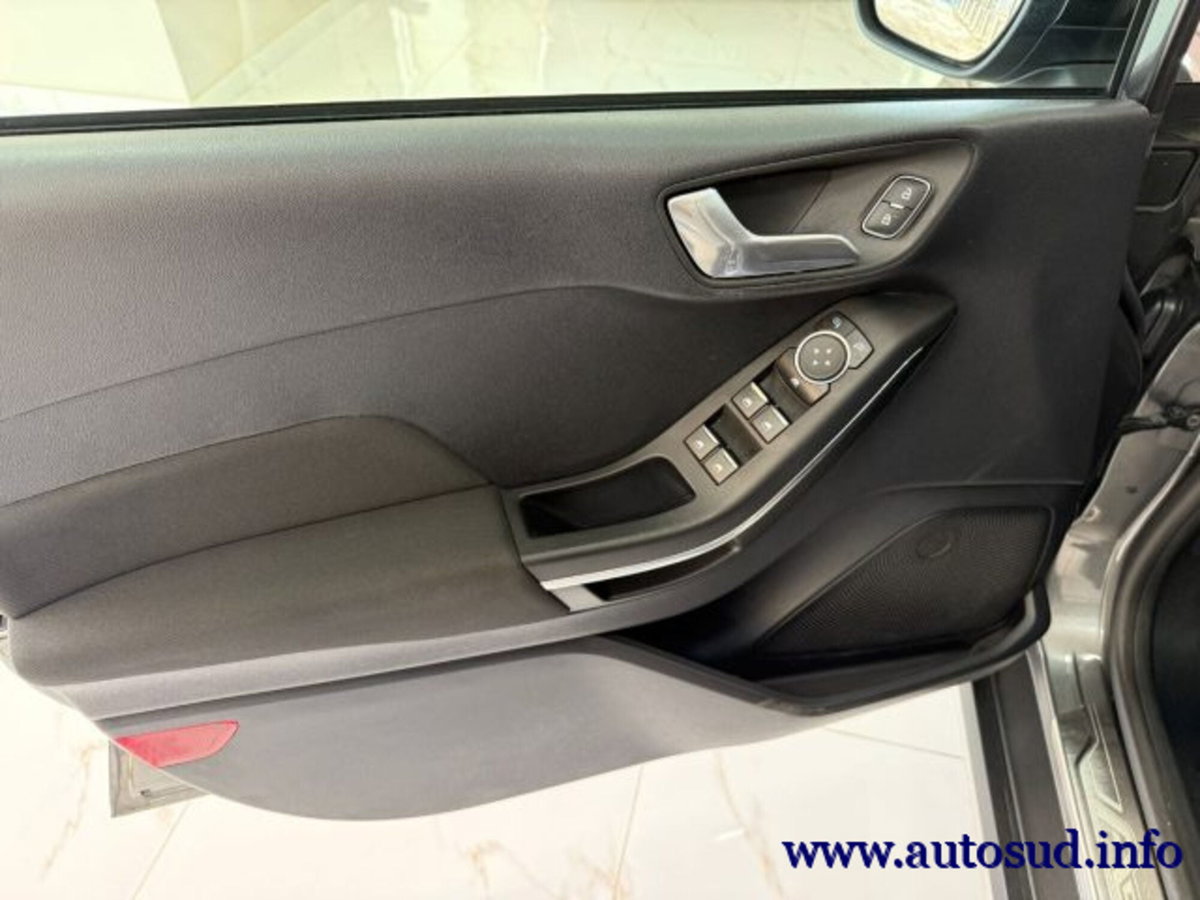 Ford Fiesta 1.0 Ecoboost Hybrid 125 CV DCT 5 porte Active (9)