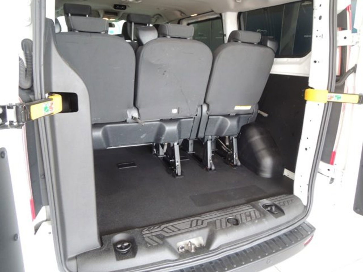 Ford Transit Custom Furgone 340 2.0 EcoBlue 130 PC Combi Trend (13)