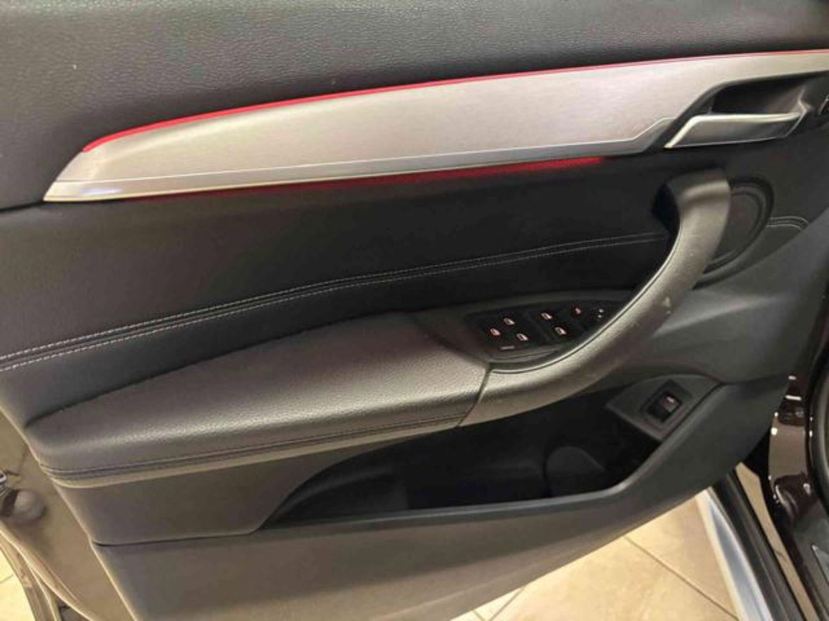 BMW X1 sDrive18d xLine Plus (18)