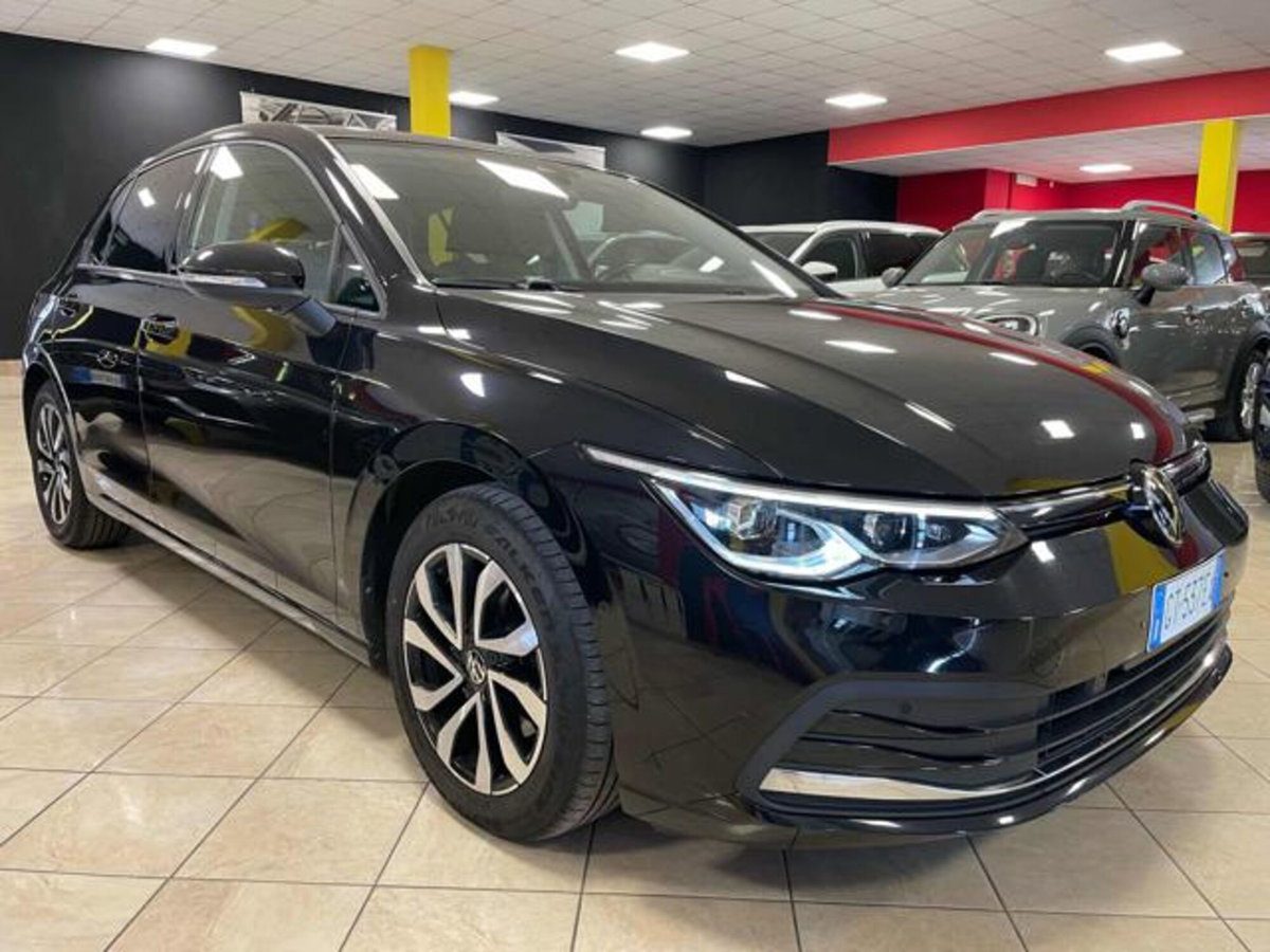 Volkswagen Golf Variant 2.0 TDI 150 CV DSG SCR 4Motion R-Line (4)
