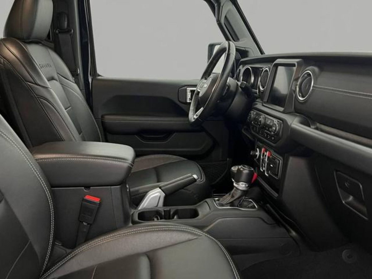 Jeep Wrangler Unlimited 2.2 Mjt II Sahara (11)