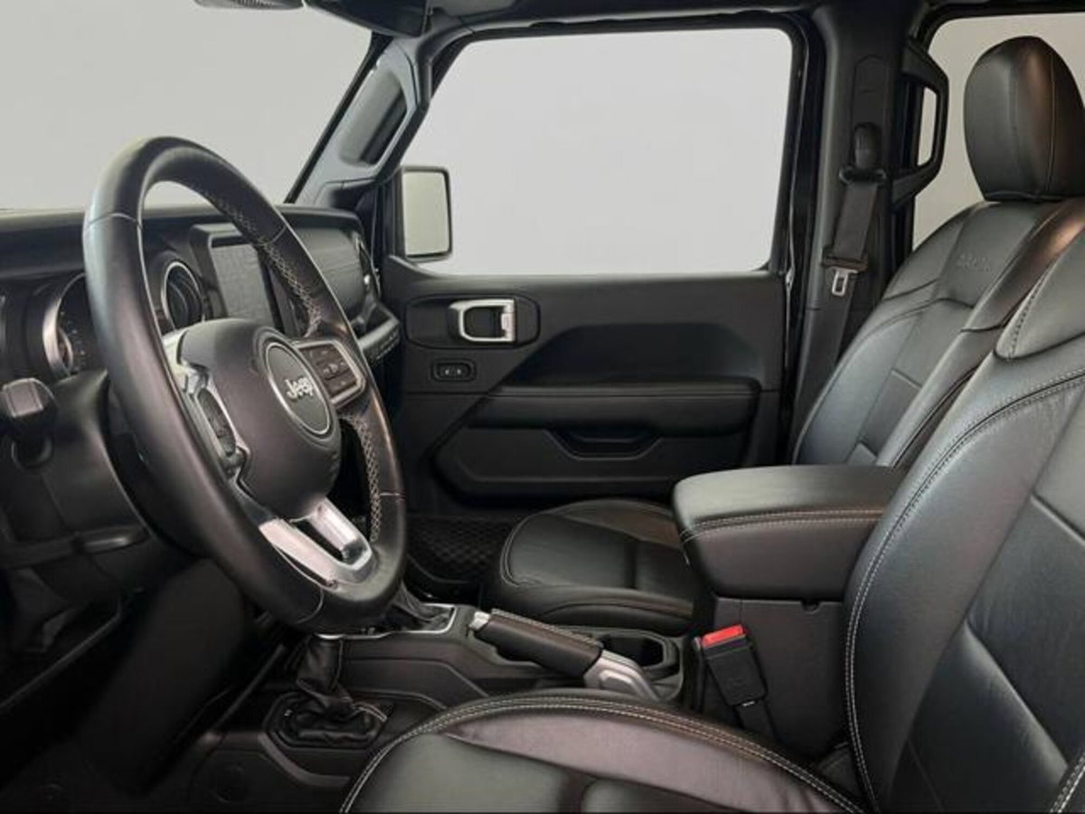 Jeep Wrangler Unlimited 2.2 Mjt II Sahara (8)