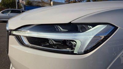 Volvo XC60 T6 Recharge AWD Plug-in Hybrid Inscription (4)