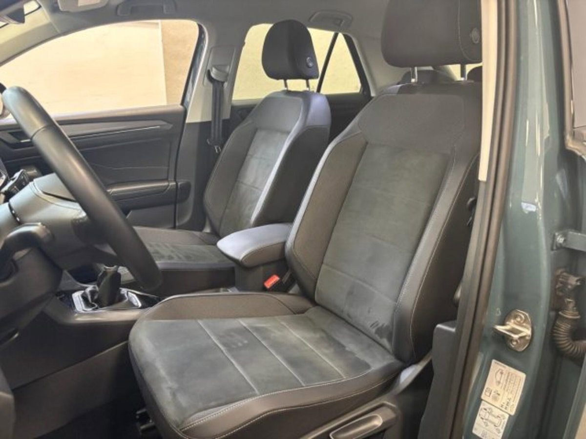 Volkswagen T-Roc 1.0 tsi Style 115cv (8)