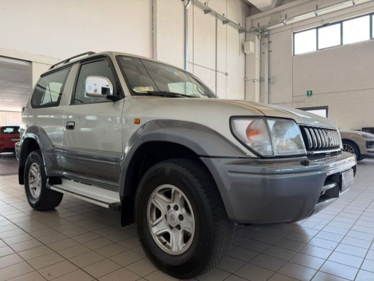 Toyota Land Cruiser turbodiesel 3 porte KZJ90 GX (3)